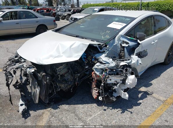 JTDACAAU6P3005277 2023 TOYOTA PRIUS White Widok z przodu