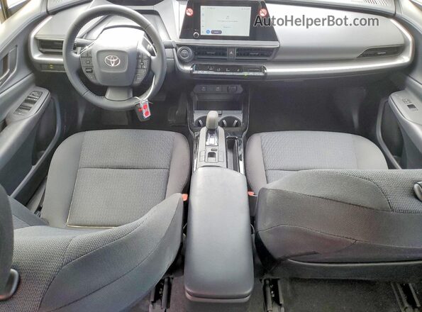 JTDACAAU6T3075422 2026 TOYOTA PRIUS Gray Widok deski rozdzielczej