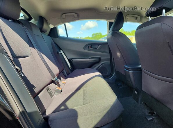 JTDACAAU7T3065983 2026 TOYOTA PRIUS Black Widok tylnych siedzeń