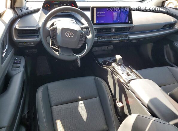 JTDACAAU8R3038705 2024 TOYOTA PRIUS Белый Вид панели приборов
