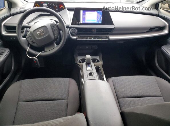 JTDACAAU9R3017278 2024 TOYOTA PRIUS Белый Вид панели приборов