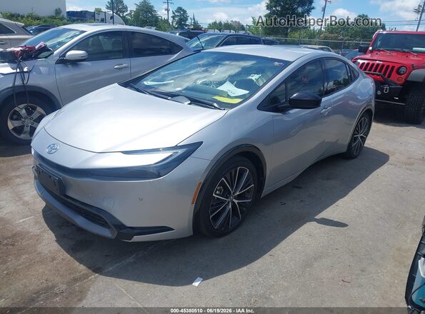 JTDACAAU9R3047560 2024 TOYOTA PRIUS Silver Vista tres cuartos delantera izquierda