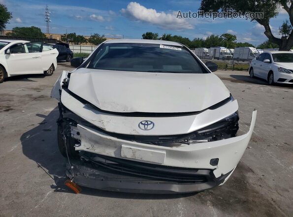 JTDACAAUXS3055043 2025 TOYOTA PRIUS White Vista frontal