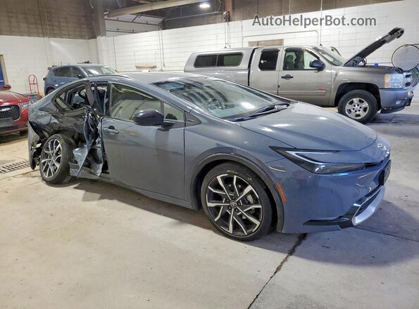 JTDACACU0S3049264 2025 TOYOTA PRIUS Gray Delantero derecho