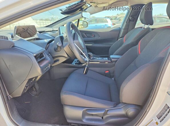 JTDACACU1T3060050 2026 TOYOTA PRIUS White Widok wnętrza z przodu