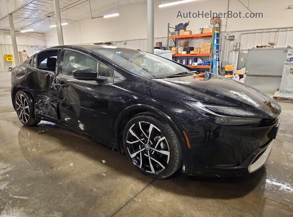 JTDACACU4R3022255 2024 TOYOTA PRIUS Черный Передняя правая четверть