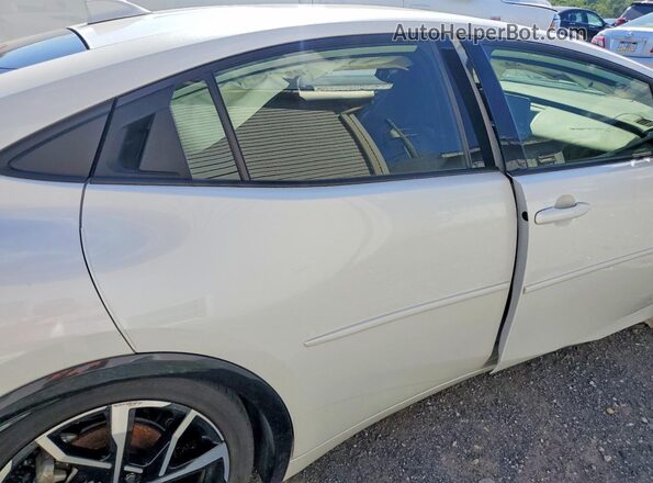 JTDACACU4R3036639 2024 TOYOTA PRIUS White Հետևի նստատեղերի տեսք