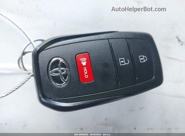 JTDACACU4T3059264 2026 TOYOTA PRIUS PLUG-IN HYBRID White Widok deski rozdzielczej