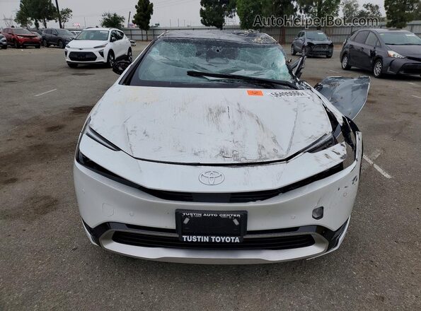 JTDACACU7R3033251 2024 TOYOTA PRIUS White Vista frontal