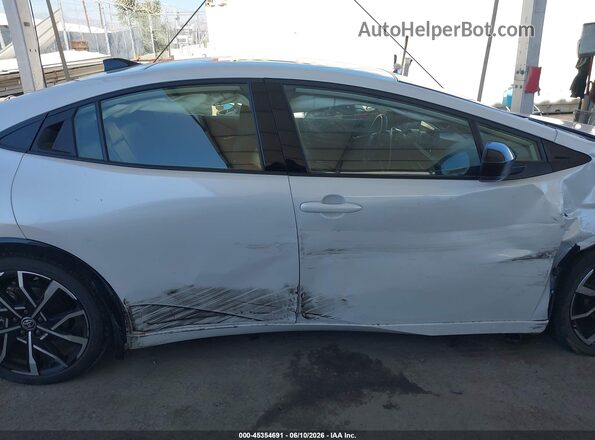 JTDACACU8T3062670 2026 TOYOTA PRIUS PLUG-IN HYBRID White უკანა სალონის ხედი