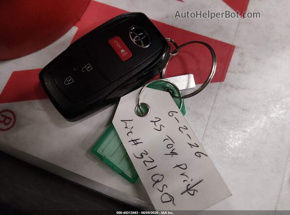 JTDADABU2S3030763 2025 TOYOTA PRIUS Silver Առջևի վահանակի տեսք