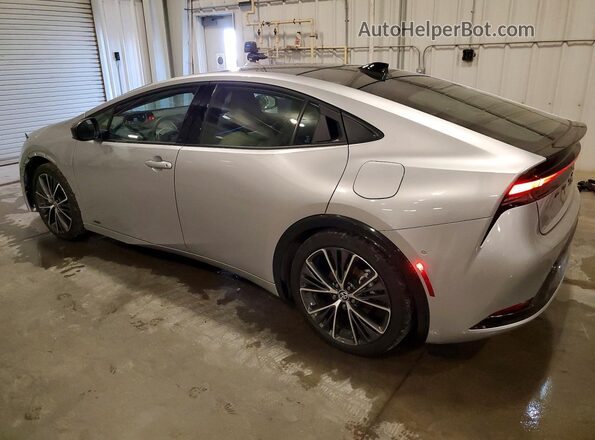 JTDADABU4T3033486 2026 TOYOTA PRIUS Silver Tył lewy