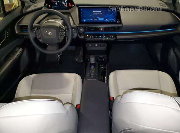 JTDADABU4T3033486 2026 TOYOTA PRIUS Silver Widok deski rozdzielczej