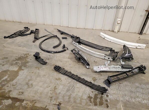 JTDADABU4T3033486 2026 TOYOTA PRIUS Silver Widok komory silnika