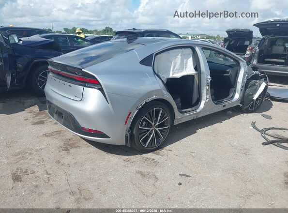 JTDADABU5R3021727 2024 TOYOTA PRIUS Серебряный Задняя правая четверть