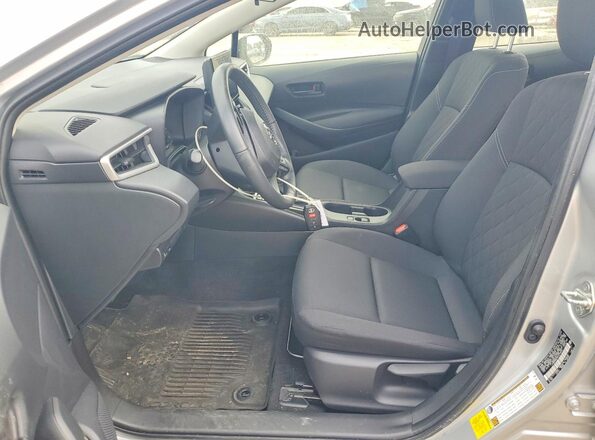 JTDB4MEE4RJ015634 2024 TOYOTA COROLLA Серебряный Вид салона спереди