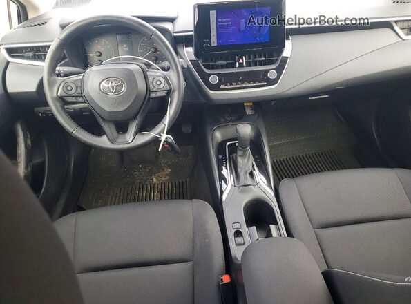JTDB4MEE4RJ015634 2024 TOYOTA COROLLA Серебряный Вид панели приборов