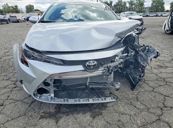 JTDB4MEE8T3044615 2026 TOYOTA COROLLA Silver Front view