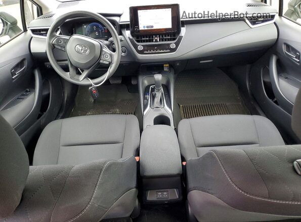 JTDBCMFE1T3120063 2026 TOYOTA COROLLA Silver Vista del salpicadero