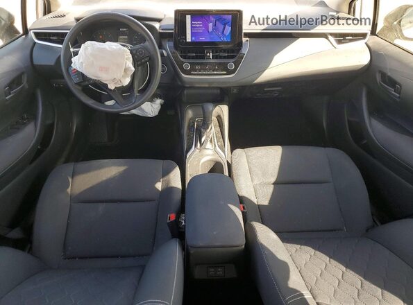 JTDBCMFE2PJ001391 2023 TOYOTA COROLLA Белый Вид панели приборов