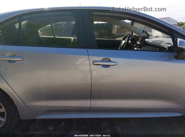JTDBCMFE2R3033359 2024 TOYOTA COROLLA Silver Rear interior view
