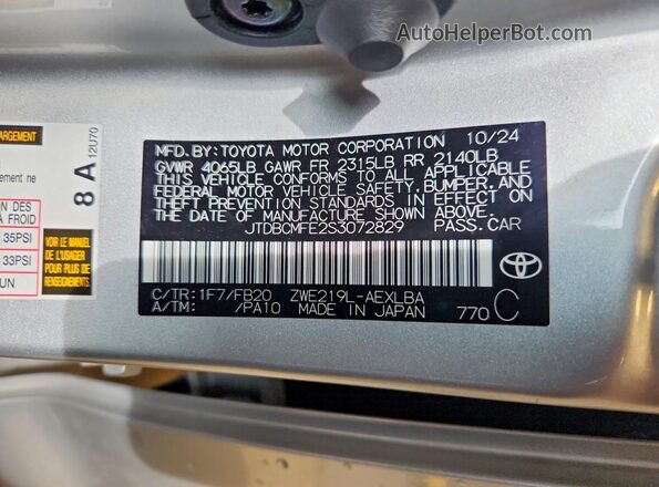 JTDBCMFE2S3072829 2025 TOYOTA COROLLA Silver Widok naklejki z numerem VIN