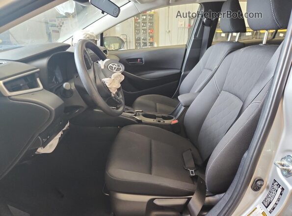 JTDBCMFE2S3072829 2025 TOYOTA COROLLA Silver 