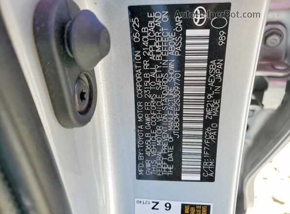 JTDBCMFE2S3097701 2025 TOYOTA COROLLA Silver VIN კოდის სტიკერის ხედი