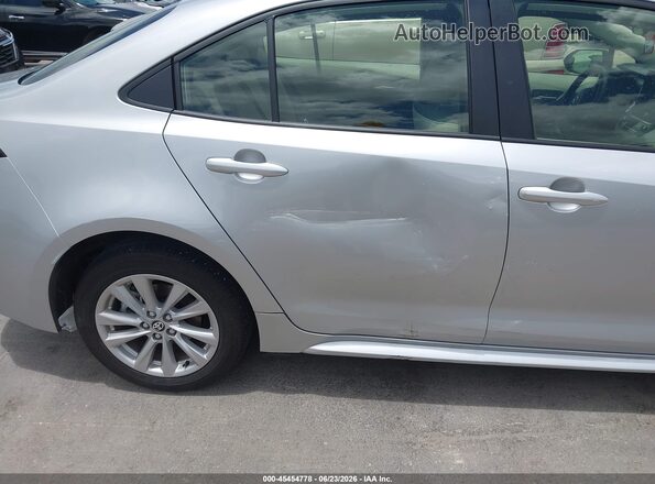 JTDBCMFE2T3113042 2026 TOYOTA COROLLA HYBRID Silver 
