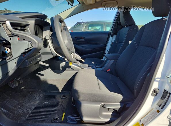 JTDBCMFE2T3118032 2026 TOYOTA COROLLA White 