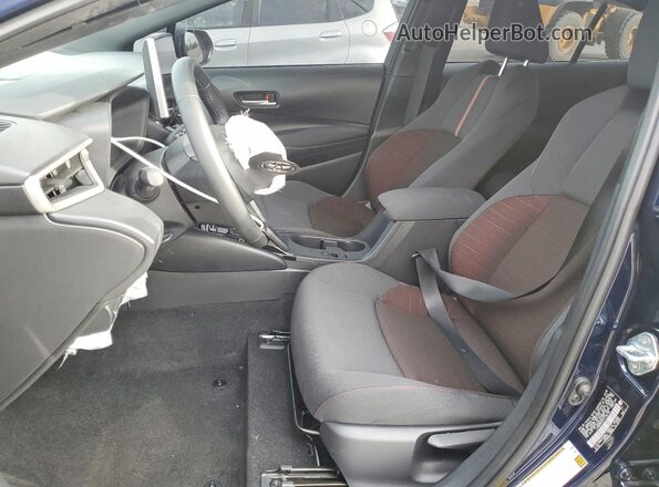 JTDBCMFE2T3142136 2026 TOYOTA COROLLA Blue Front interior view