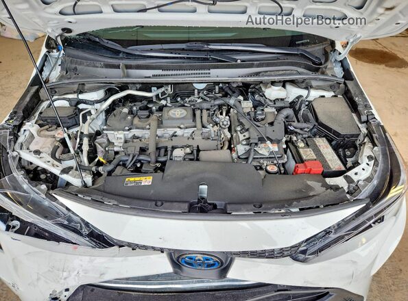 JTDBCMFE5R3044081 2024 TOYOTA COROLLA White 