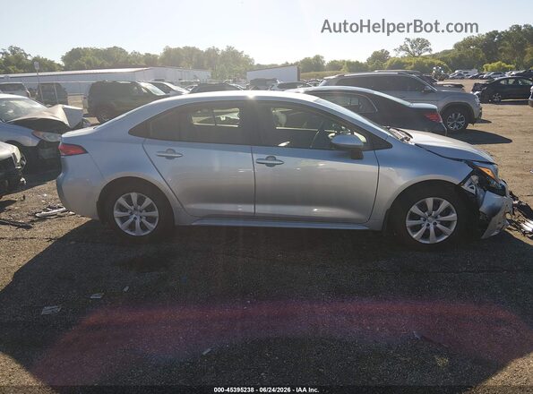JTDBCMFE5T3124620 2026 TOYOTA COROLLA HYBRID Silver Սալոնի հետևի տեսք