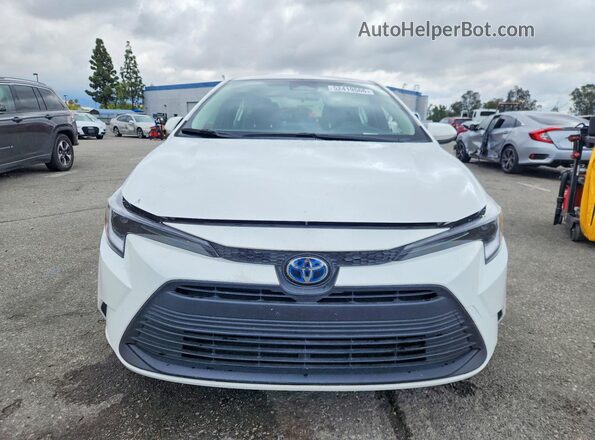 JTDBCMFE6PJ007694 2023 TOYOTA COROLLA White Դիմացի տեսք