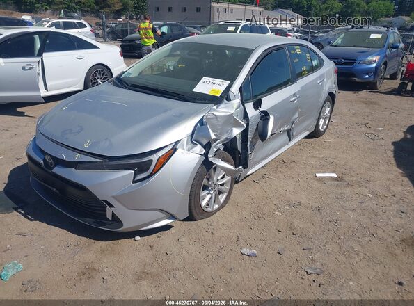 JTDBCMFE8RJ033877 2024 TOYOTA COROLLA Silver Vista tres cuartos delantera izquierda