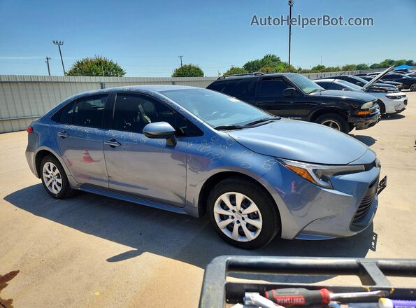 JTDBCMFE8T3113336 2026 TOYOTA COROLLA Blue Front right