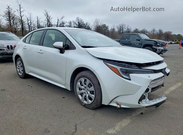 JTDBCMFE9S3071015 2025 TOYOTA COROLLA White 