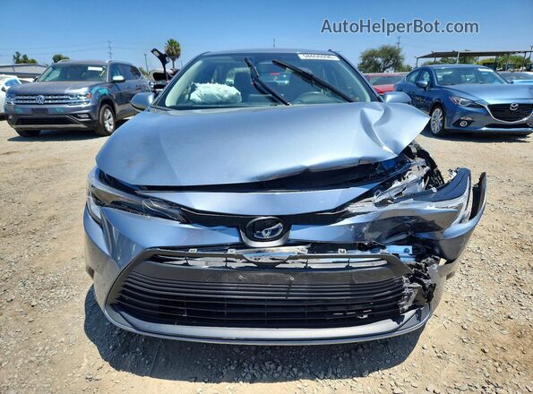 JTDBCMFEXR3028944 2024 TOYOTA COROLLA Silver Front view