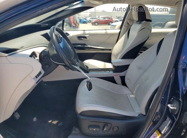 JTDBVRBD7JA004525 2018 TOYOTA MIRAI Синий Вид салона спереди