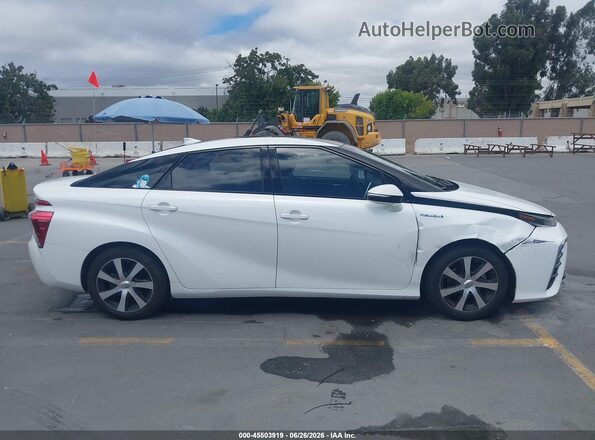 JTDBVRBD8HA003409 2017 TOYOTA MIRAI White Вид задньої частини салону