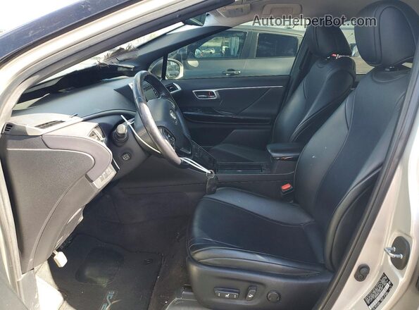 JTDBVRBD9LA007932 2020 TOYOTA MIRAI Silver Вид салону спереду