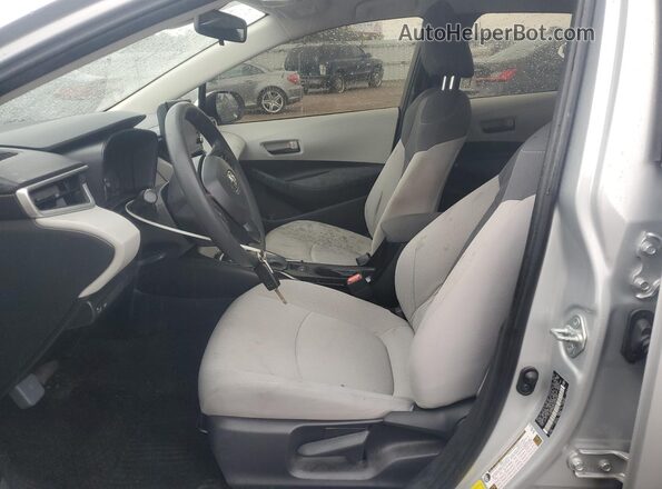 JTDEPMAE5N3025226 2022 TOYOTA COROLLA Серебряный Вид салона спереди