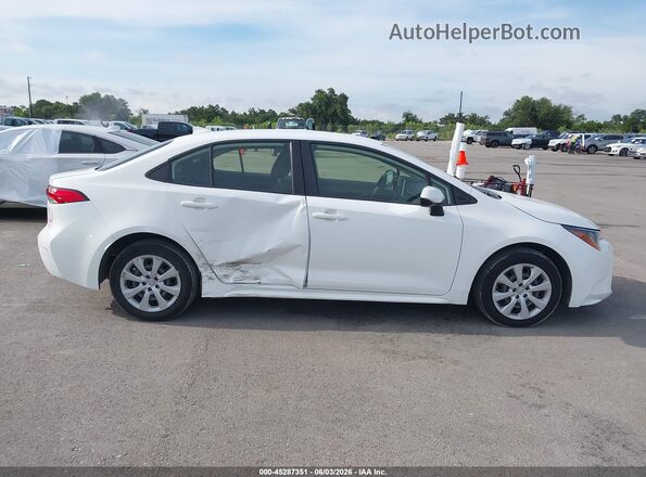 JTDEPMAE6MJ151802 2021 TOYOTA COROLLA Белый Вид задней части салона