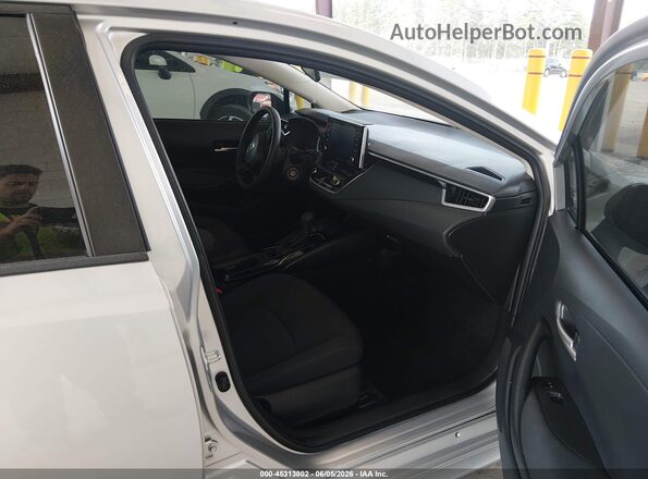 JTDEPMAE7MJ154398 2021 TOYOTA COROLLA Silver Вид салону спереду