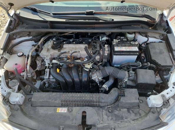 JTDEPMAE7N3017743 2022 TOYOTA COROLLA White Widok wnętrza z tyłu