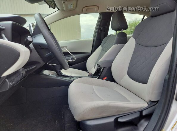 JTDEPRAE3LJ063463 2020 TOYOTA COROLLA Серебряный Вид салона спереди