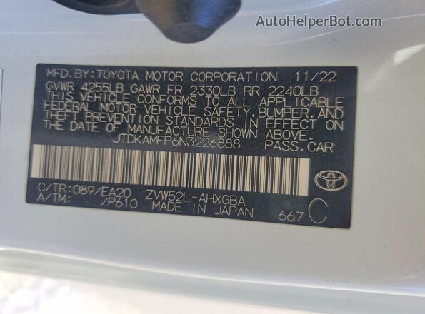 JTDKAMFP6N3226888 2022 TOYOTA PRIUS White ძრავის განყოფილების ხედი
