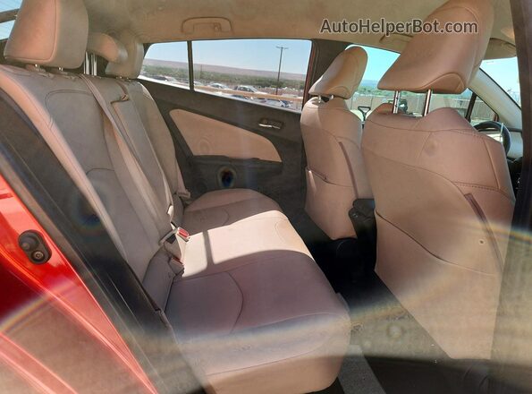 JTDKAMFU0M3139718 2021 TOYOTA PRIUS Red Vista de los asientos traseros