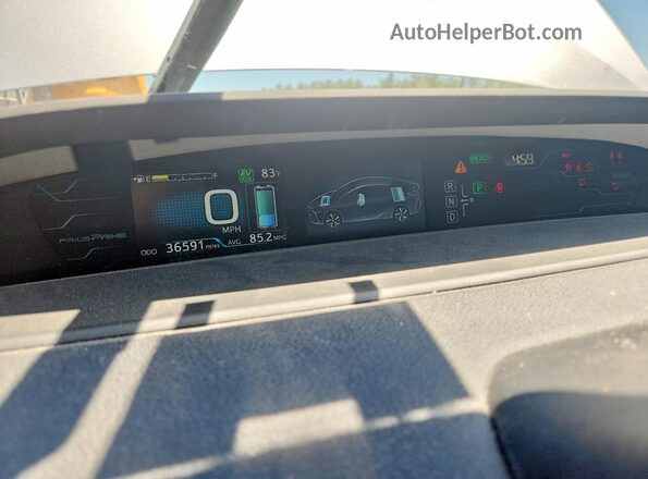 JTDKARFP2J3076303 2018 TOYOTA PRIUS Silver ხელსაწყოთა პანელის ხედი