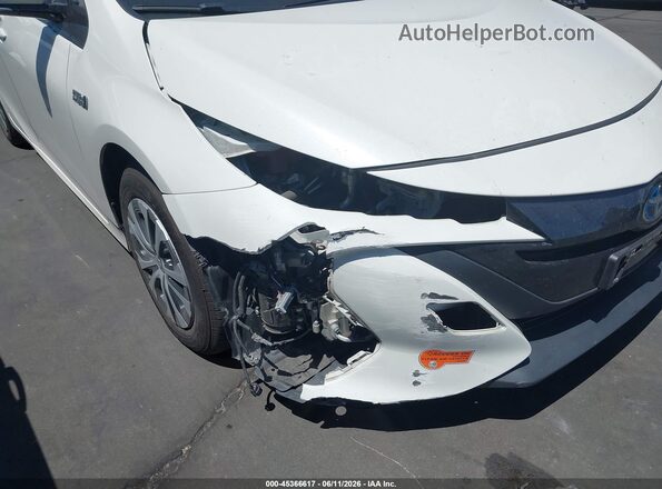 JTDKARFP2L3131433 2020 TOYOTA PRIUS PRIME Белый Вид спереди